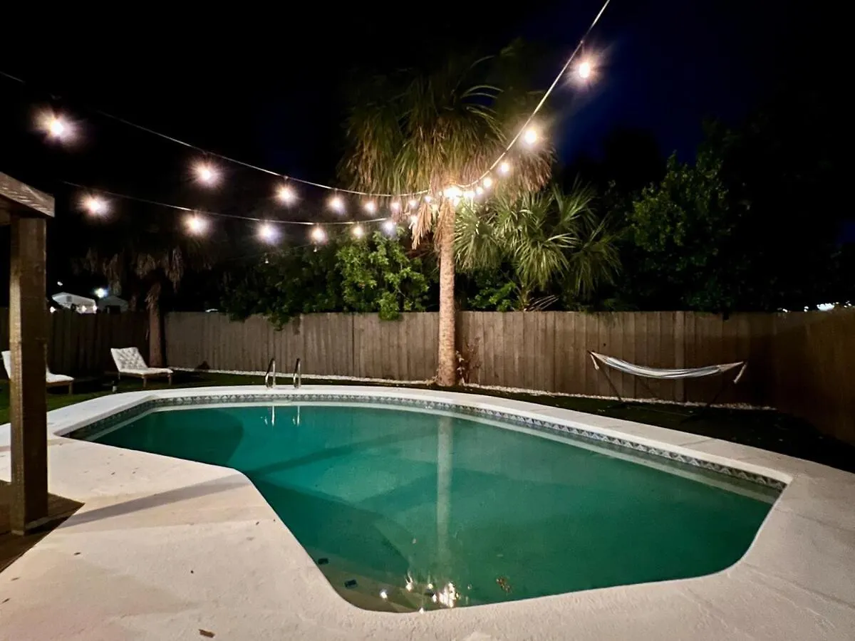 Pool Vacation Home South Tampa 3Br 2Ba Villa