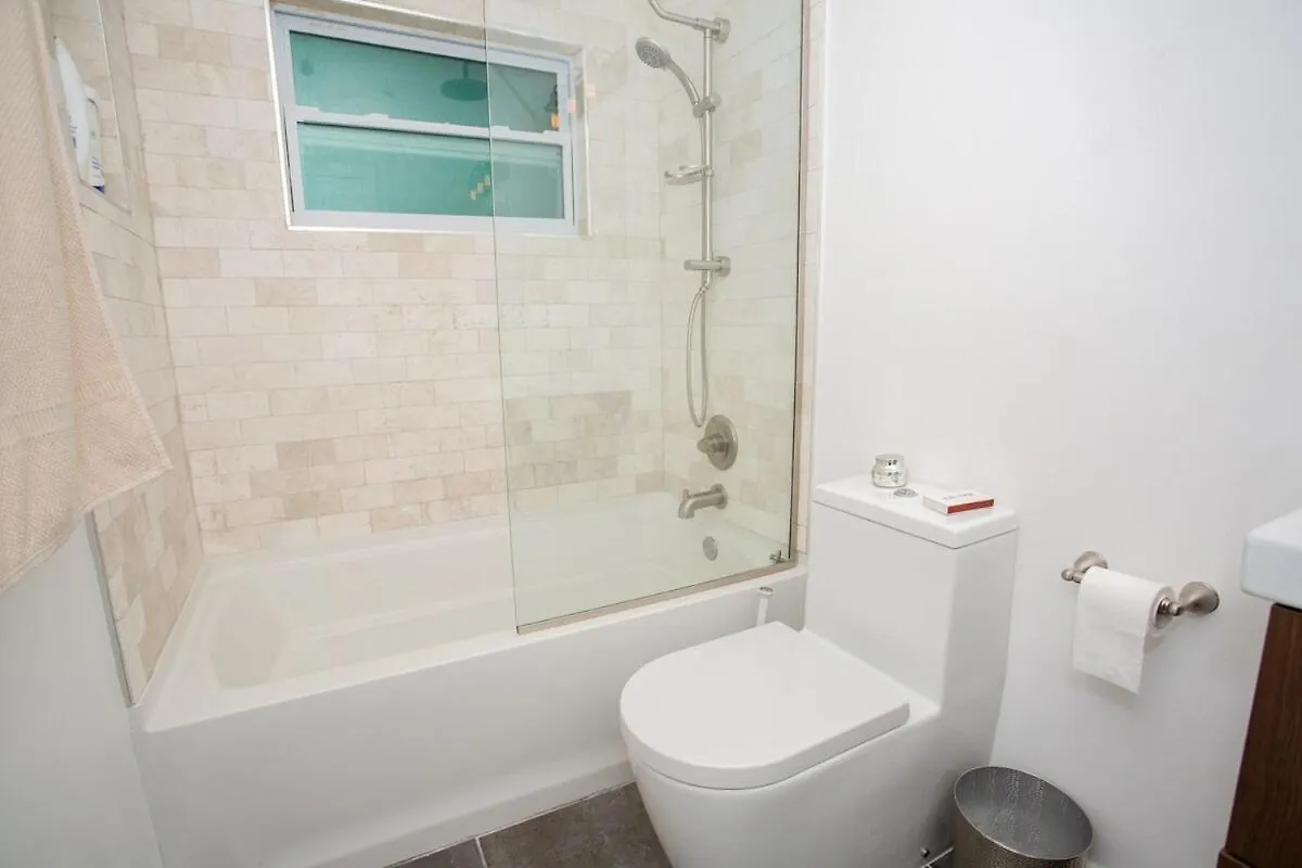 Pool Vacation Home South Tampa 3Br 2Ba Villa