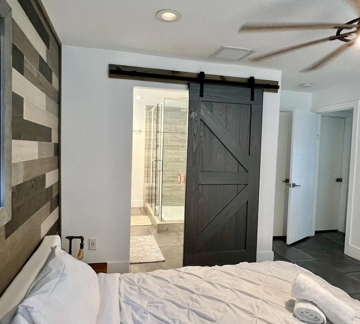 Pool Vacation Home South Tampa 3Br 2Ba Villa